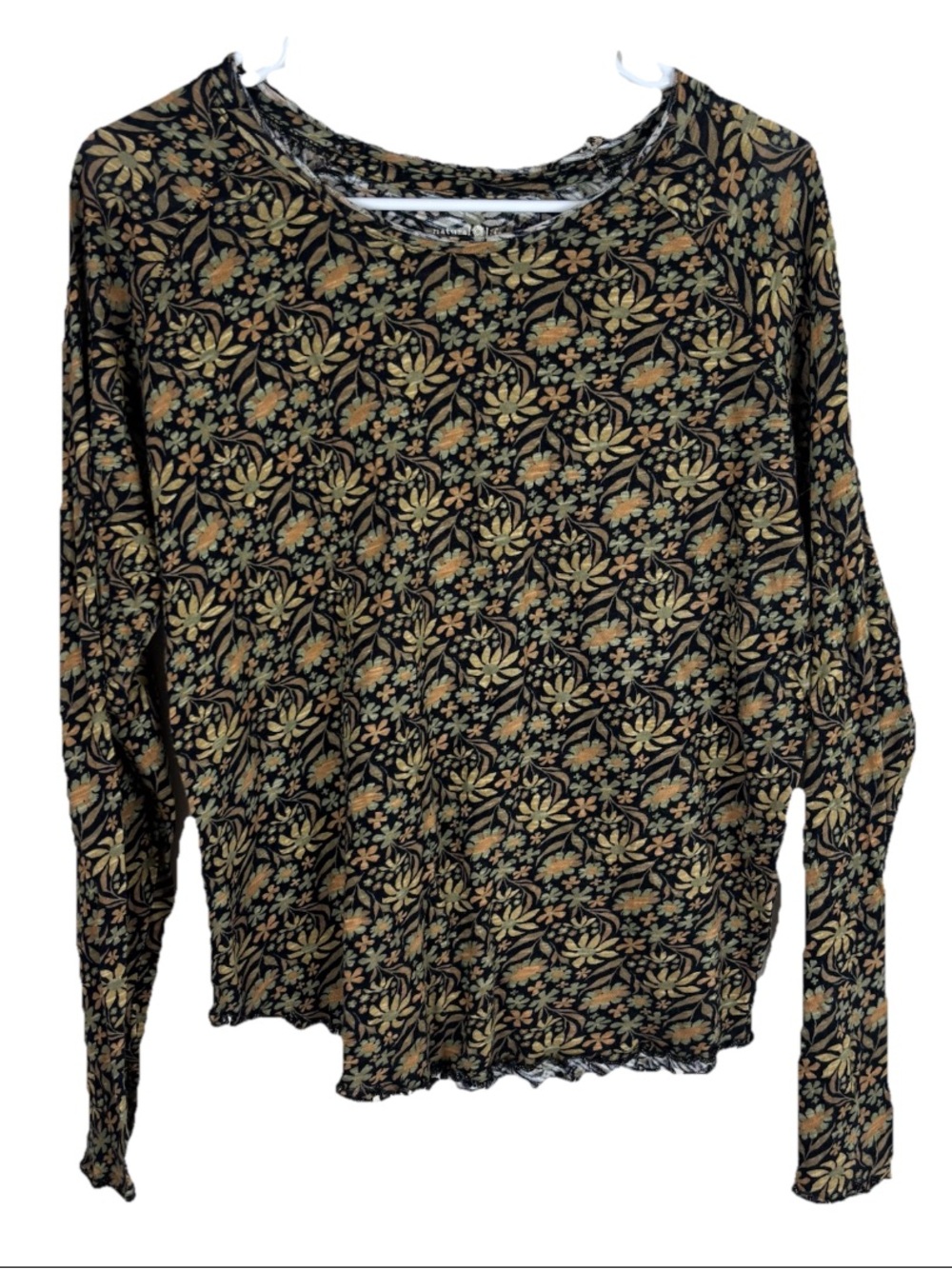 Natural Life Lily Tee Top Size Large Tan Daisies Long Sleeve Lettuce Edge Earthy